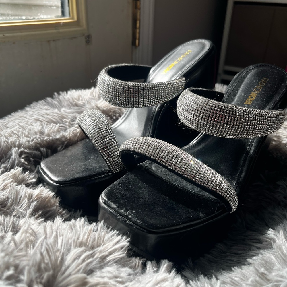 Fashion Nova Black and Silver Platform Sandals - Picture 2 of 2